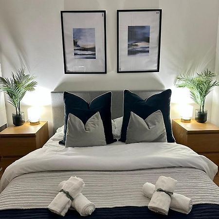 Retreat To A Stylish Ensuite In Londyn Zewnętrze zdjęcie
